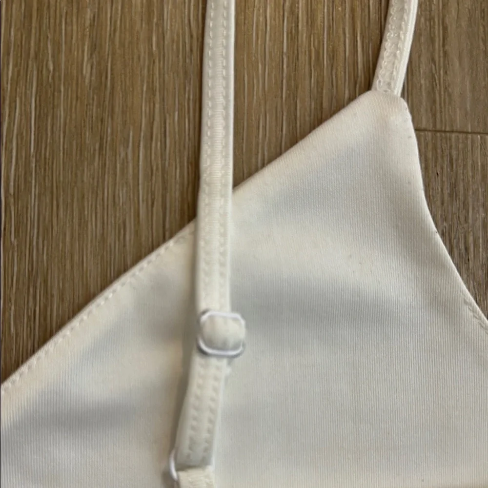Dynamite White Sleeveless Crop Camisole - Picture 4 of 4